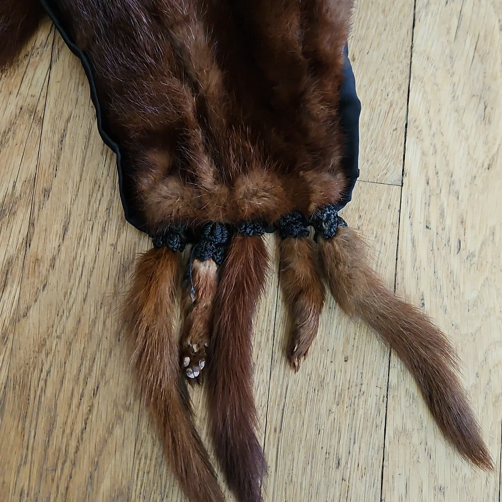 Vintage Fur Wrap With Tails And Feet O/S